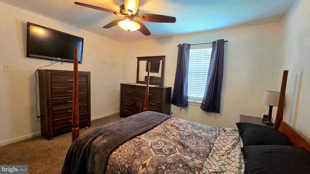 2105 HIGHLAND AVE, Morton, PA 19070