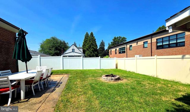 2105 HIGHLAND AVE, Morton, PA 19070