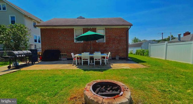2105 HIGHLAND AVE, Morton, PA 19070