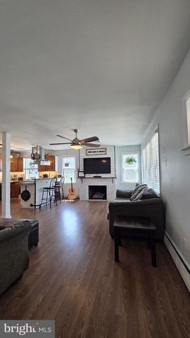 2105 HIGHLAND AVE, Morton, PA 19070