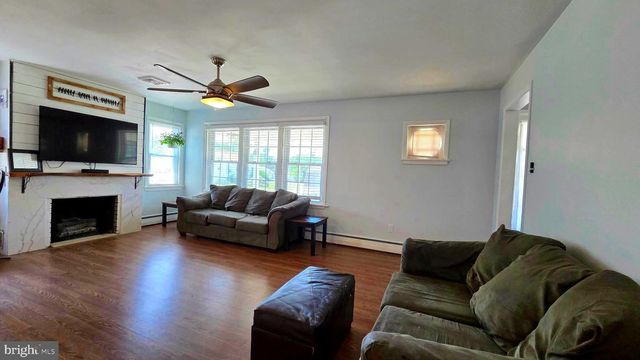 2105 HIGHLAND AVE, Morton, PA 19070