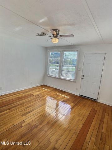 1076 Cherokee Street, Biloxi, MS 39530