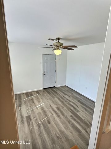 1076 Cherokee Street, Biloxi, MS 39530