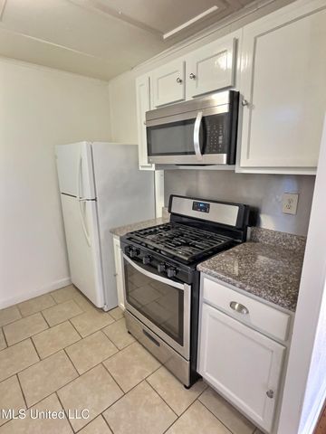 1076 Cherokee Street, Biloxi, MS 39530