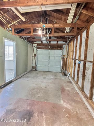 1076 Cherokee Street, Biloxi, MS 39530