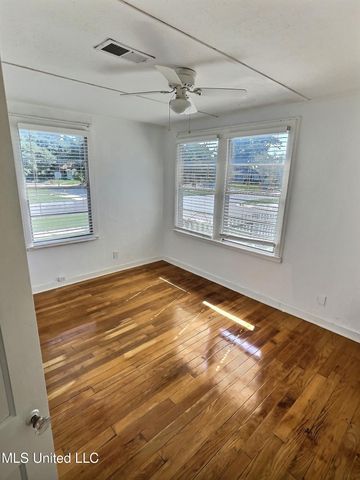 1076 Cherokee Street, Biloxi, MS 39530