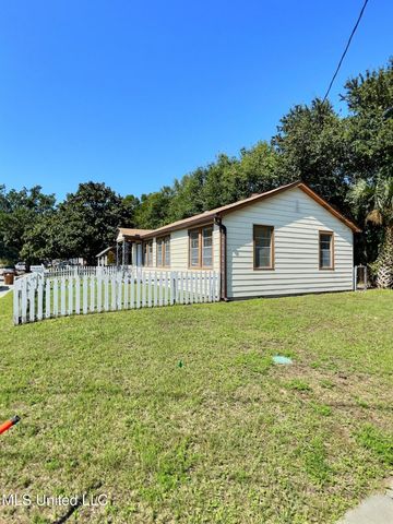 1076 Cherokee Street, Biloxi, MS 39530