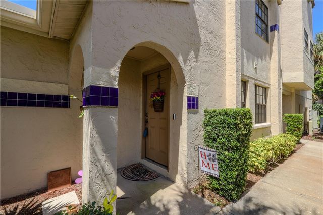 10482 SAINT TROPEZ PLACE 202, Tampa, FL 33615