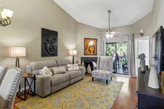 10482 SAINT TROPEZ PLACE 202, Tampa, FL 33615