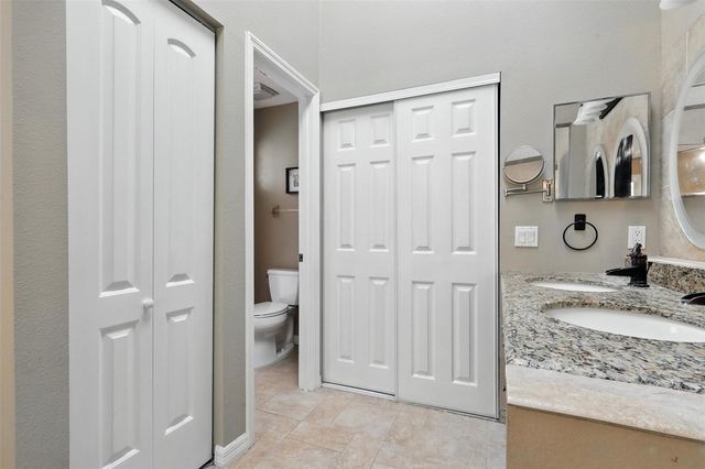 10482 SAINT TROPEZ PLACE 202, Tampa, FL 33615