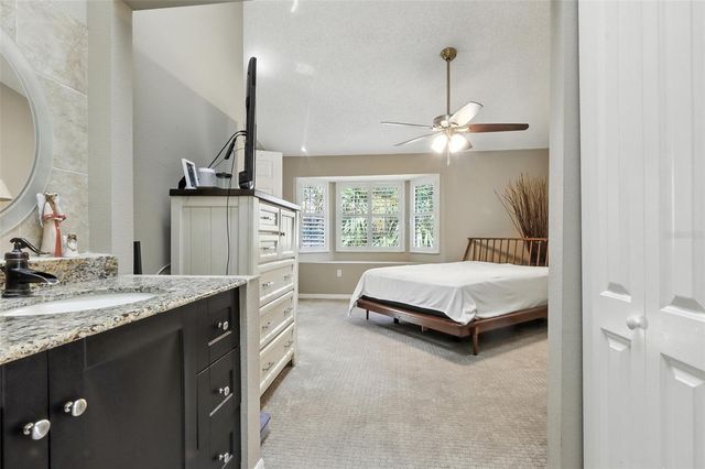 10482 SAINT TROPEZ PLACE 202, Tampa, FL 33615