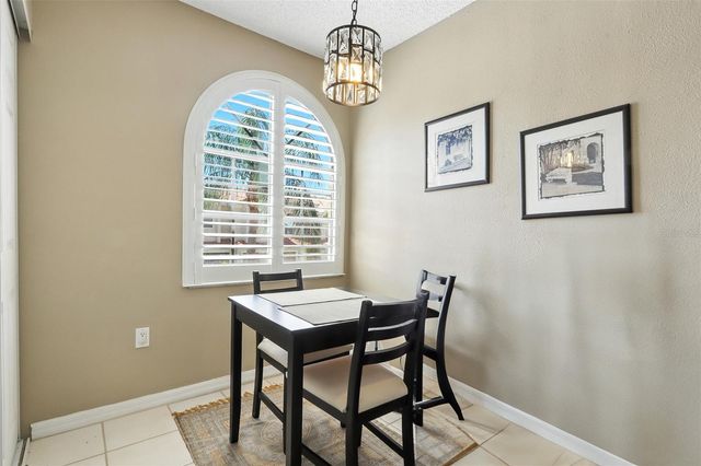 10482 SAINT TROPEZ PLACE 202, Tampa, FL 33615