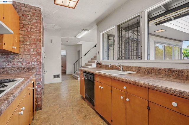 24732 Woodacre Ave, Hayward, CA 94544