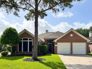 3207 Ivy Bend Drive, Pearland, TX 77584