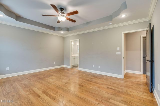 1276 Savin Falls, Johnson City, TN 37615