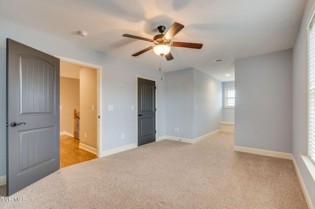 1276 Savin Falls, Johnson City, TN 37615