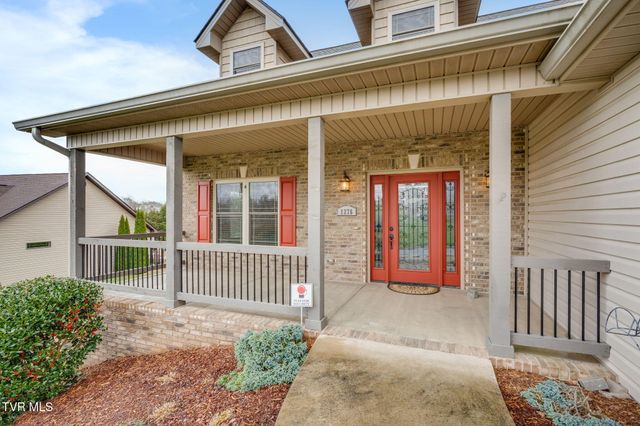 1276 Savin Falls, Johnson City, TN 37615