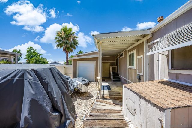 18218 Paradise Mountain Rd SPC 201, Valley Center, CA 92082