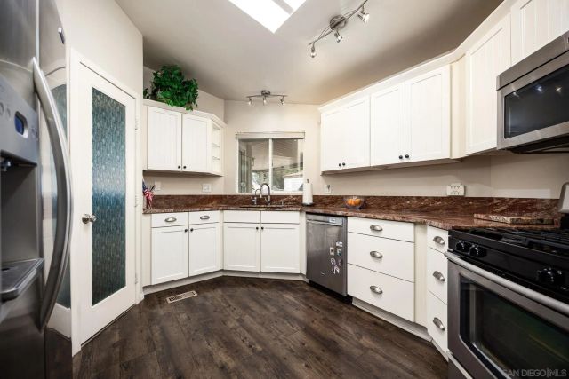 18218 Paradise Mountain Rd SPC 201, Valley Center, CA 92082