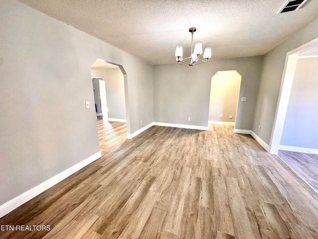 913 Columbine Lea, Sevierville, TN 37862