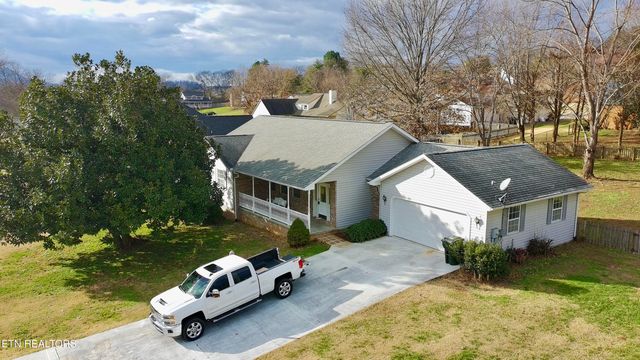 913 Columbine Lea, Sevierville, TN 37862
