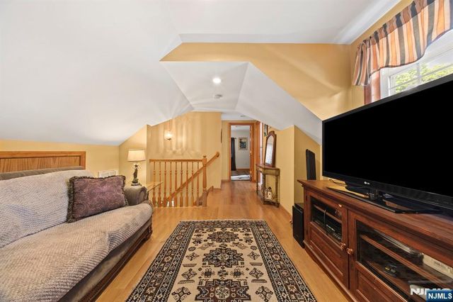 123 Ilford Avenue, North Arlington, NJ 07031