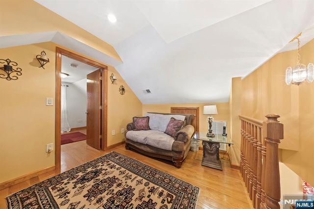 123 Ilford Avenue, North Arlington, NJ 07031