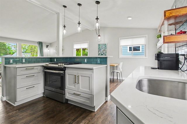 2702 Cranbrook Road, Ann Arbor, MI 48104