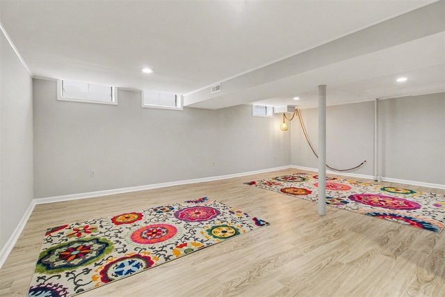 2702 Cranbrook Road, Ann Arbor, MI 48104