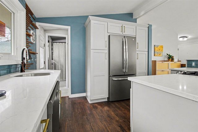 2702 Cranbrook Road, Ann Arbor, MI 48104