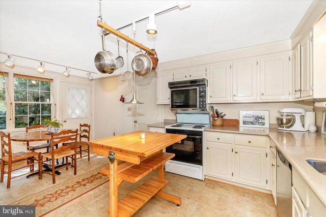 5433 SHOOKSTOWN RD, Frederick, MD 21702