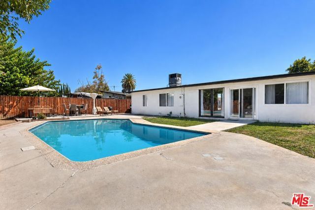 19447 Elkwood Street, Los Angeles, CA 91335