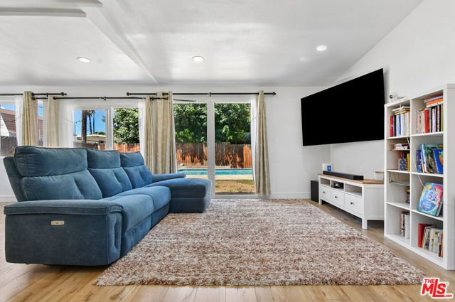 19447 Elkwood Street, Los Angeles, CA 91335