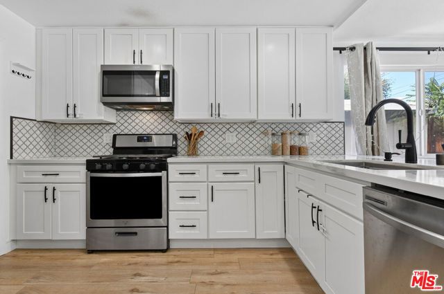 19447 Elkwood Street, Los Angeles, CA 91335