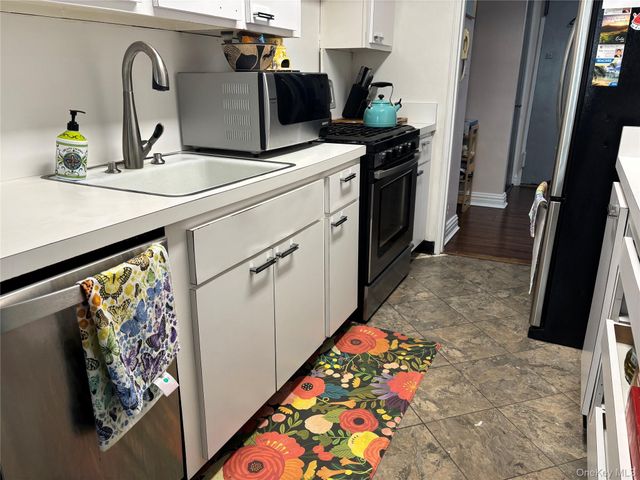 149-30 88 Street 6N, Howard Beach, NY 11414