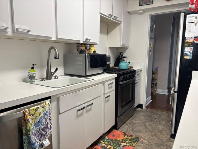 149-30 88 Street 6N, Howard Beach, NY 11414