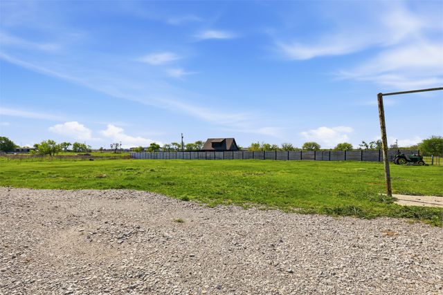 1865 Old Denton Highway, Decatur, TX 76234