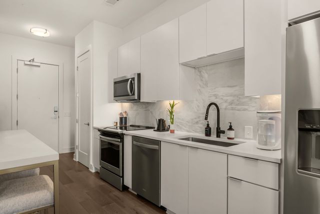 1125 10th Ave N Apt 408, Nashville, TN 37208