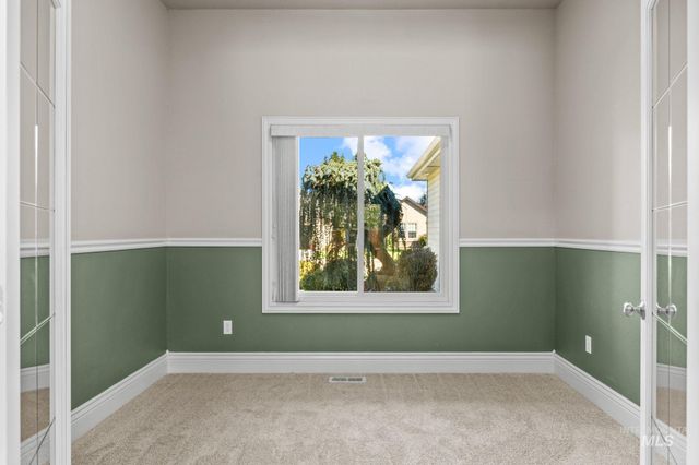 2275 E Chemise Drive, Meridian, ID 83646