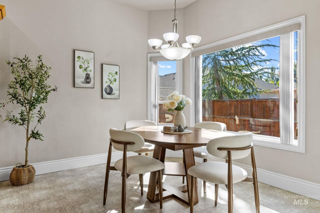 2275 E Chemise Drive, Meridian, ID 83646