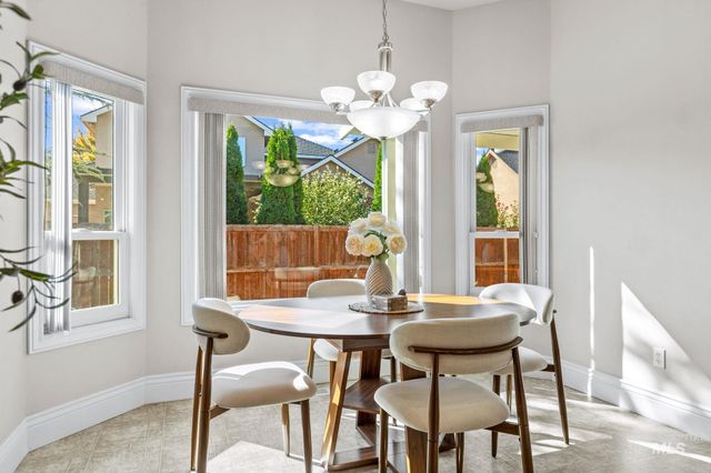 2275 E Chemise Drive, Meridian, ID 83646
