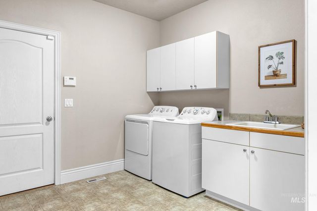 2275 E Chemise Drive, Meridian, ID 83646