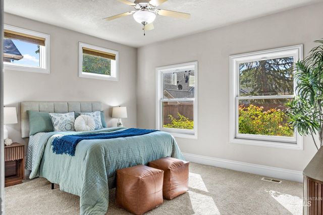2275 E Chemise Drive, Meridian, ID 83646