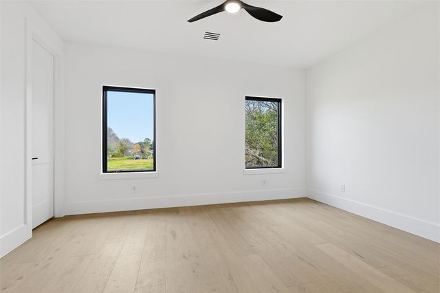 619 Rolling Oaks, Stafford, TX 77477