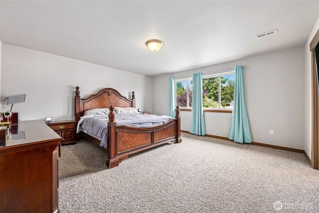 13127 123rd Avenue Ct E, Puyallup, WA 98374