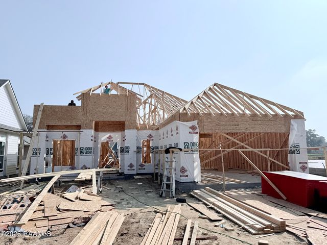 109 Fountain Meadow Drive, Broussard, LA 70518