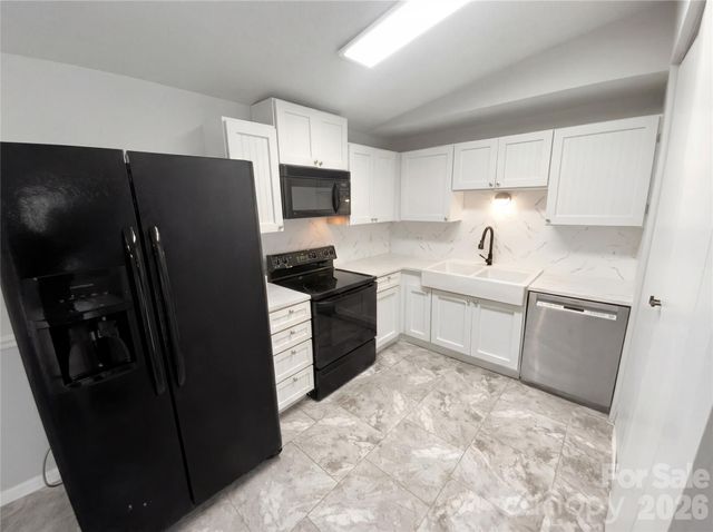 7932 Monfreya Court, Charlotte, NC 28212