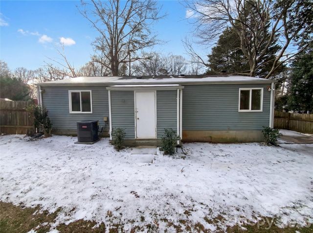 7932 Monfreya Court, Charlotte, NC 28212