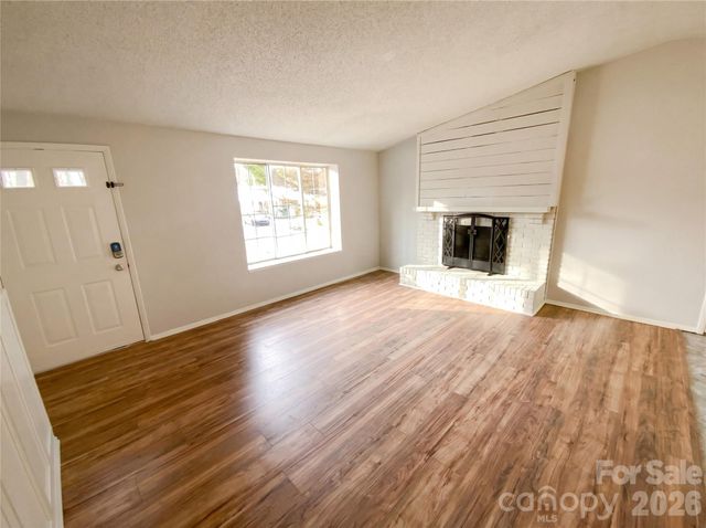 7932 Monfreya Court, Charlotte, NC 28212