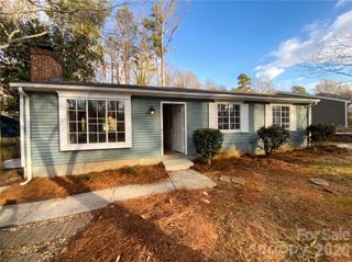7932 Monfreya Court, Charlotte, NC 28212